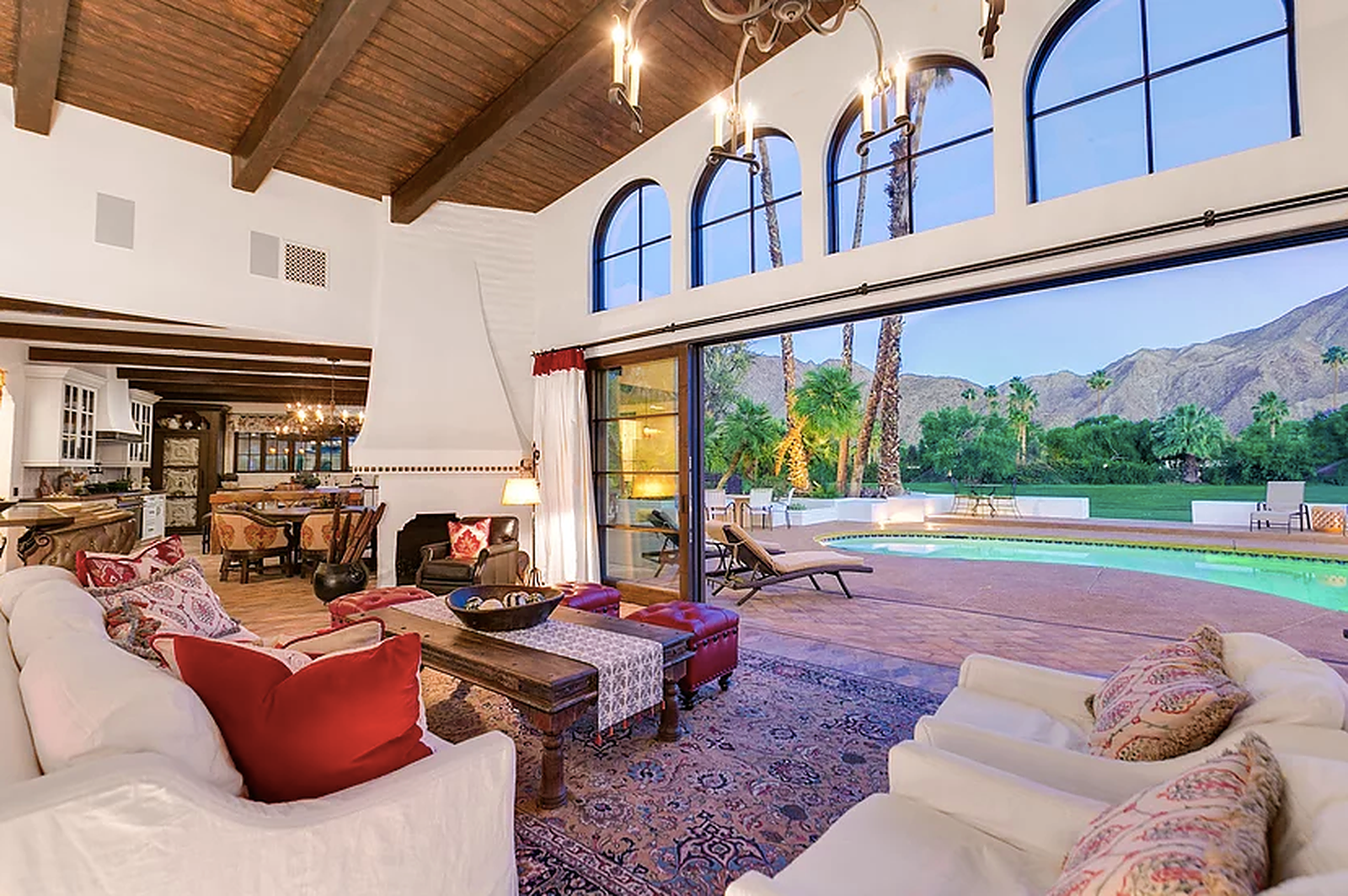 Vista House - Image 5